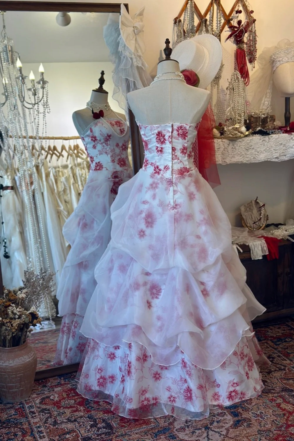 Robe de bal bandeau rouge et blanche à fleurs : décoration florale 3D, jupe à volants, robe rétro pour tea party gh6575