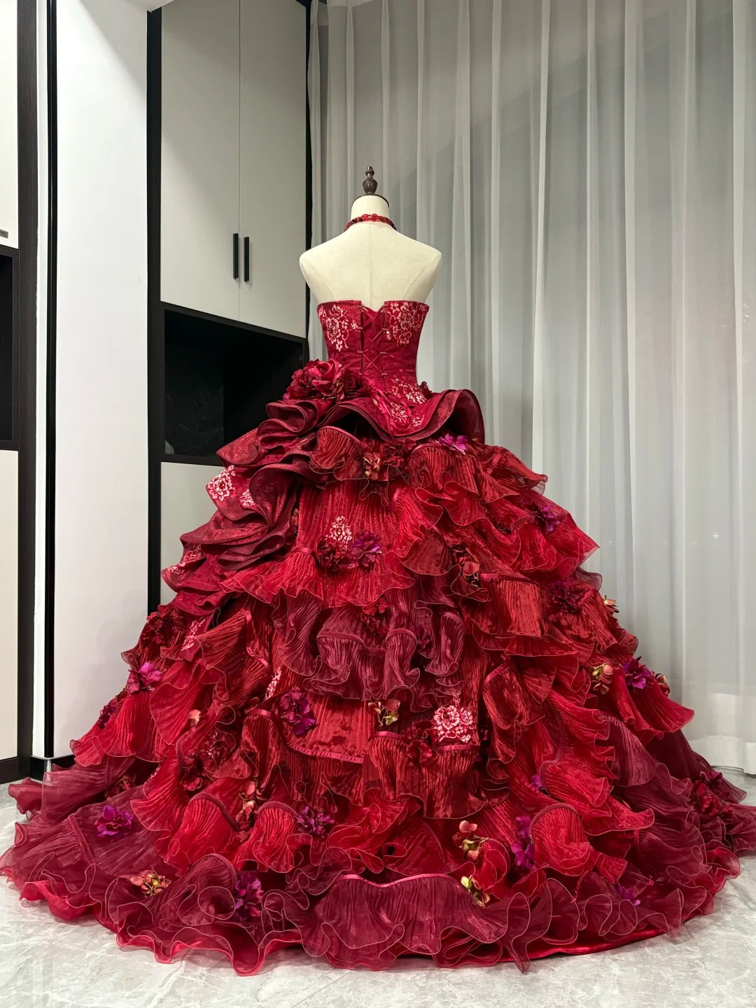 Robe de bal longue en tulle à fleurs rouges et perles, robe de Quinceanera, robe d'anniversaire 16 ans, gh4738