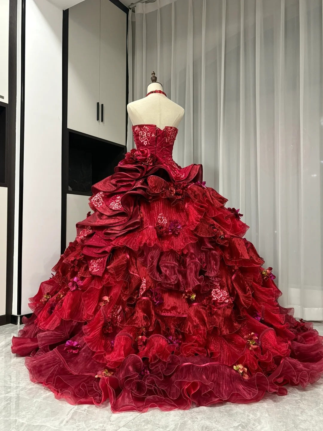 Robe de bal longue en tulle à fleurs rouges et perles, robe de Quinceanera, robe d'anniversaire 16 ans, gh4738