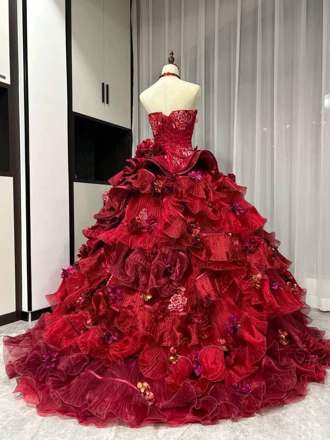 Robe de bal longue en tulle à fleurs rouges et perles, robe de Quinceanera, robe d'anniversaire 16 ans, gh4738