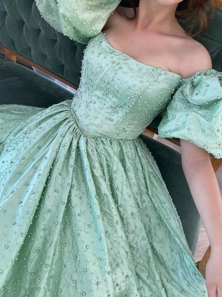girlhomeshops-Green pearl beaded long satin short-sleeved princess dress long graduation dress gh5766