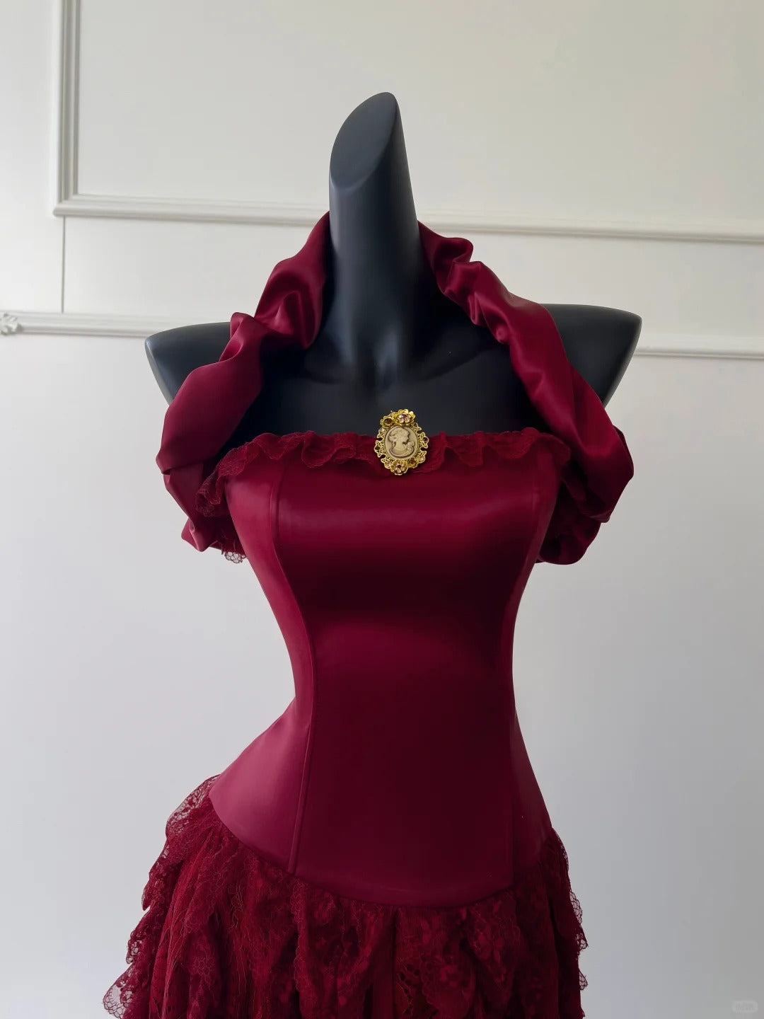 Robe de soirée longue en satin bordeaux vintage, tenue de bal, d'anniversaire, gh4409