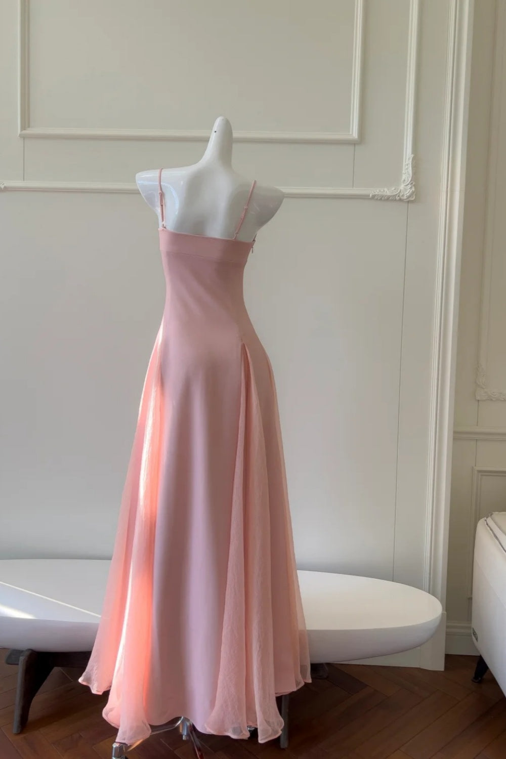 girlhomeshops - Robe de soirée longue minimaliste vert menthe/rose pastel à fines bretelles et coupe ajustée gh6098