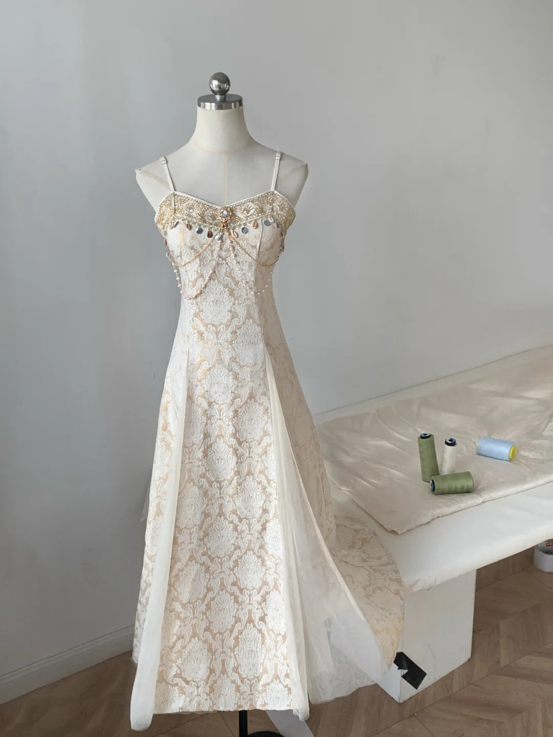 Streamer champagne retro elegant spaghetti straps Long chiffon stunning palace style birthday dress prom dress party dress gh4186