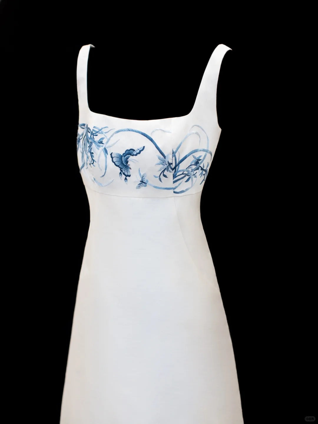 Girlhomeshops - Robe de soirée courte en satin blanc à fleurs délicates, robe d'anniversaire gh5375