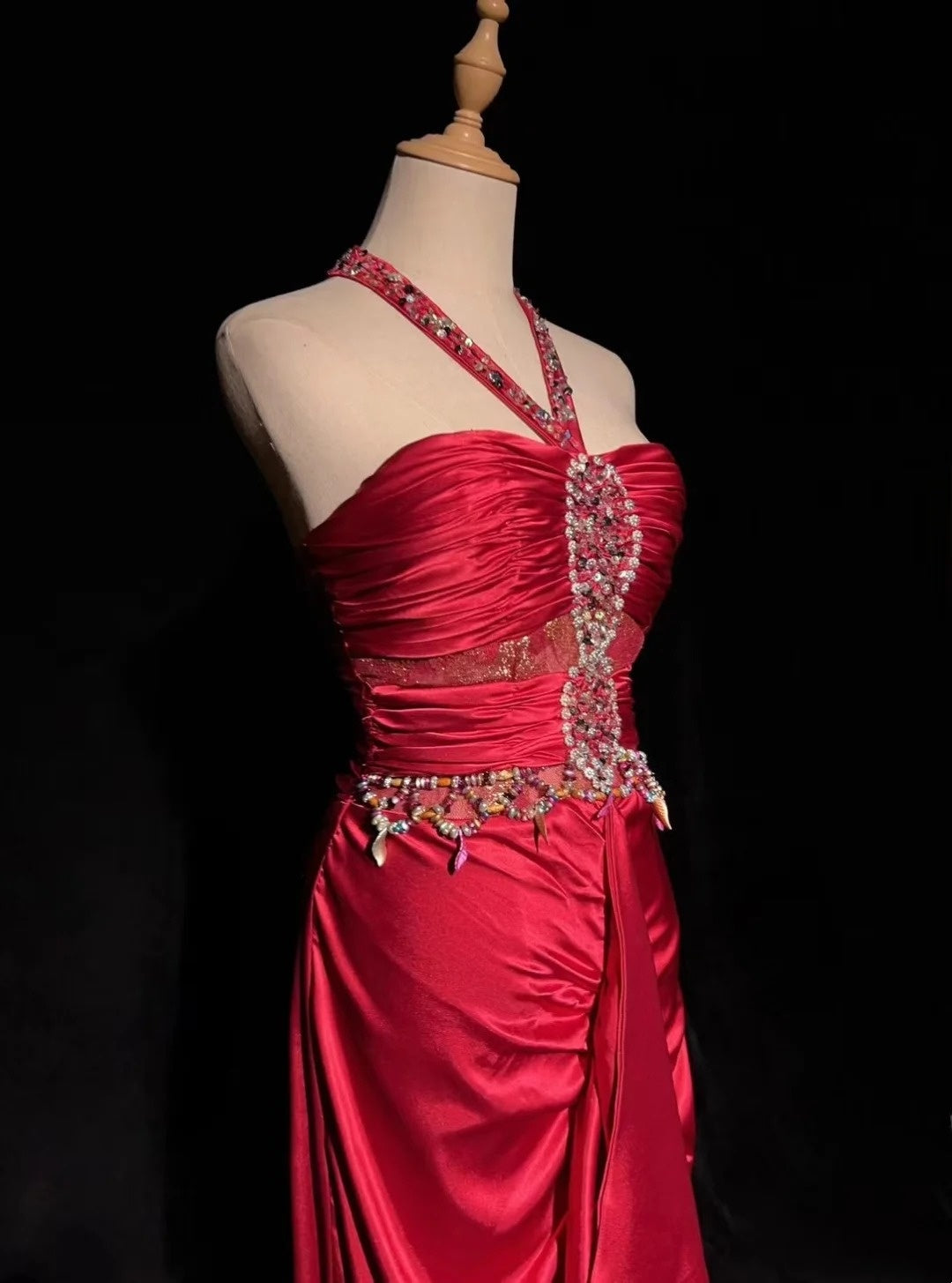 girlhomeshops - Robe de bal longue en satin rose délicat ornée de perles gh6241