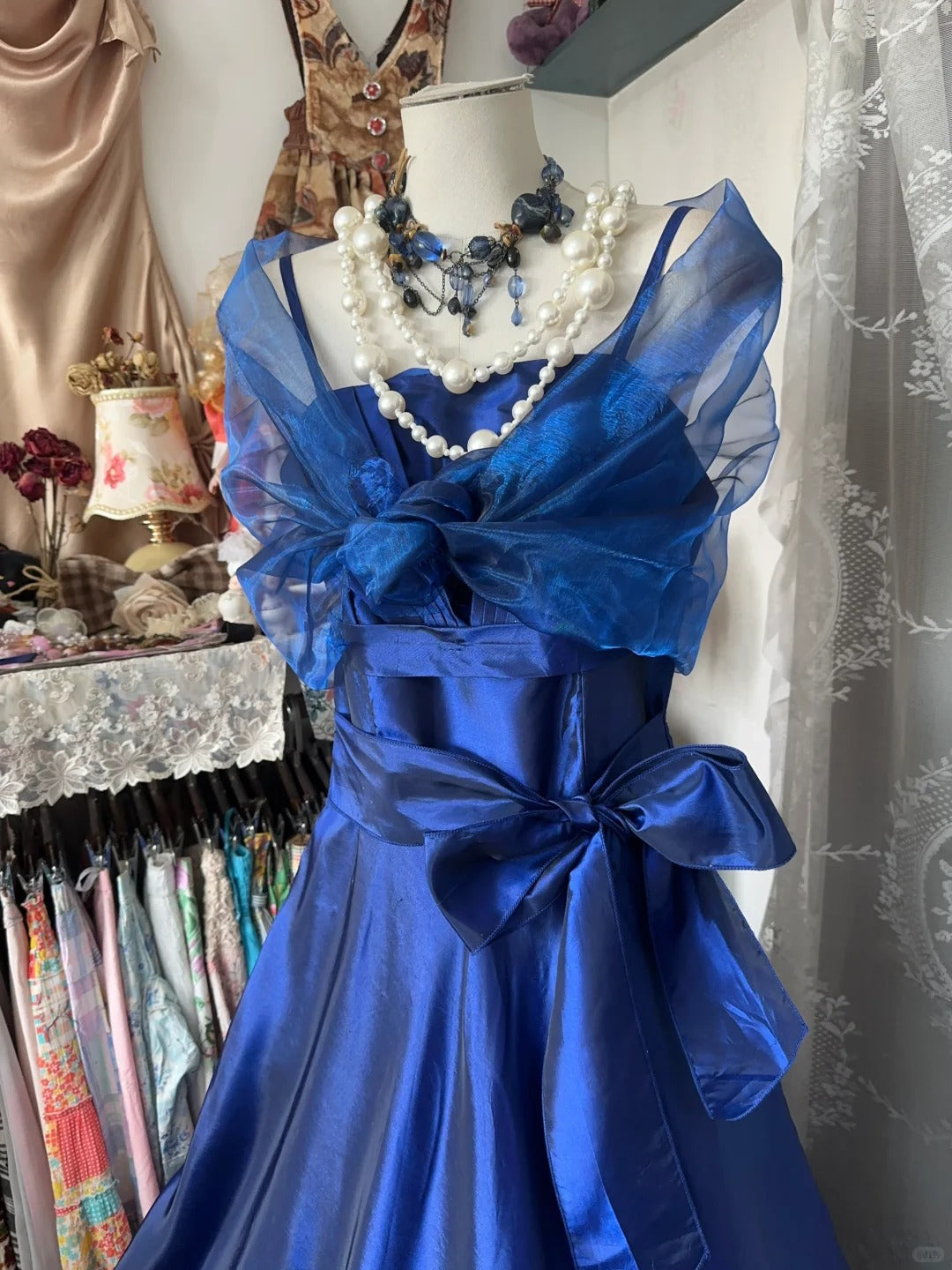 Robe de soirée longue et élégante en satin bleu gh4472