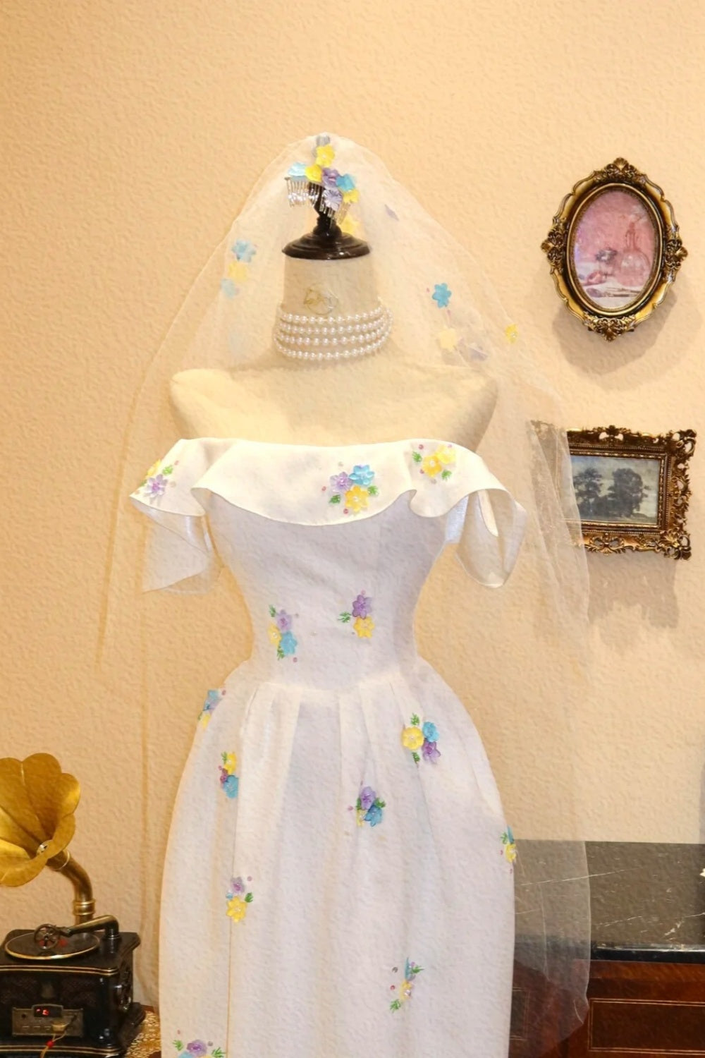 girlhomeshops-Prom dress Elegant Bridal Floral Embroidered Off-Shoulder Gown, Long One-Shoulder Wedding Dress gh5903