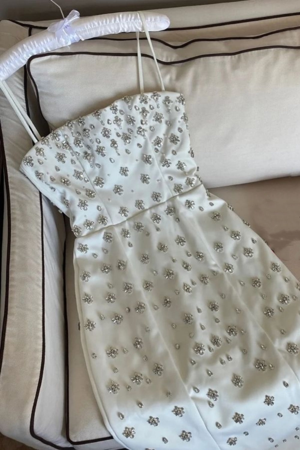 girlhomeshops-Elfenbeinweißes mittellanges Satin-Ballkleid mit exquisiten Perlen, Brautkleid, Abendkleid, gh5744