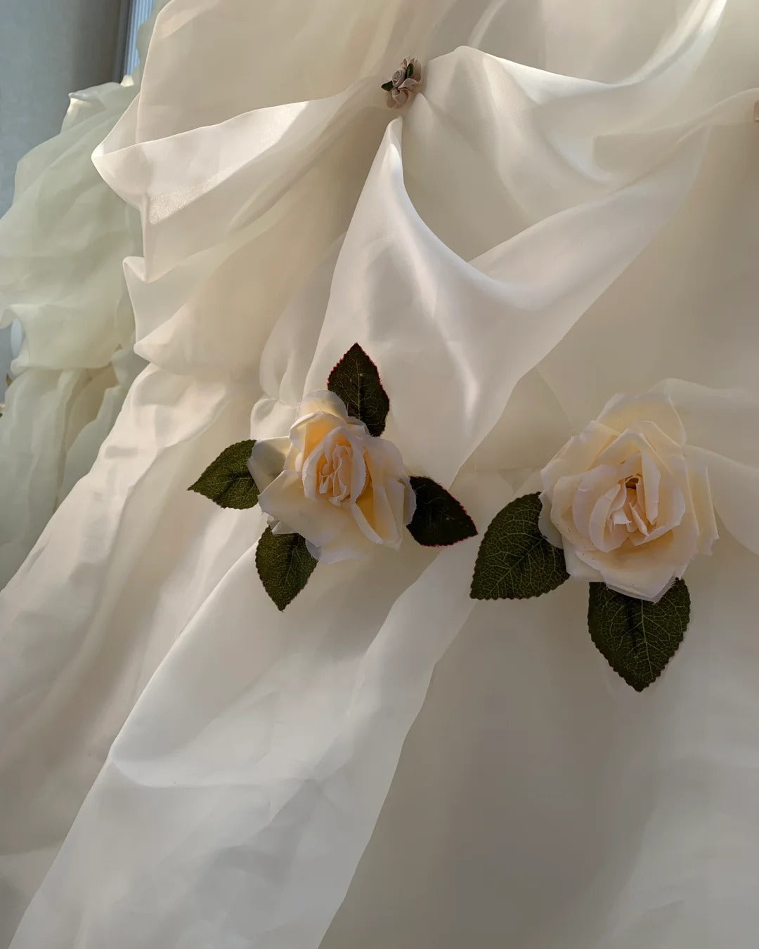 Robe de soirée élégante et exquise en tulle, longueur au sol, à volants, motif floral, ivoire, gh4133