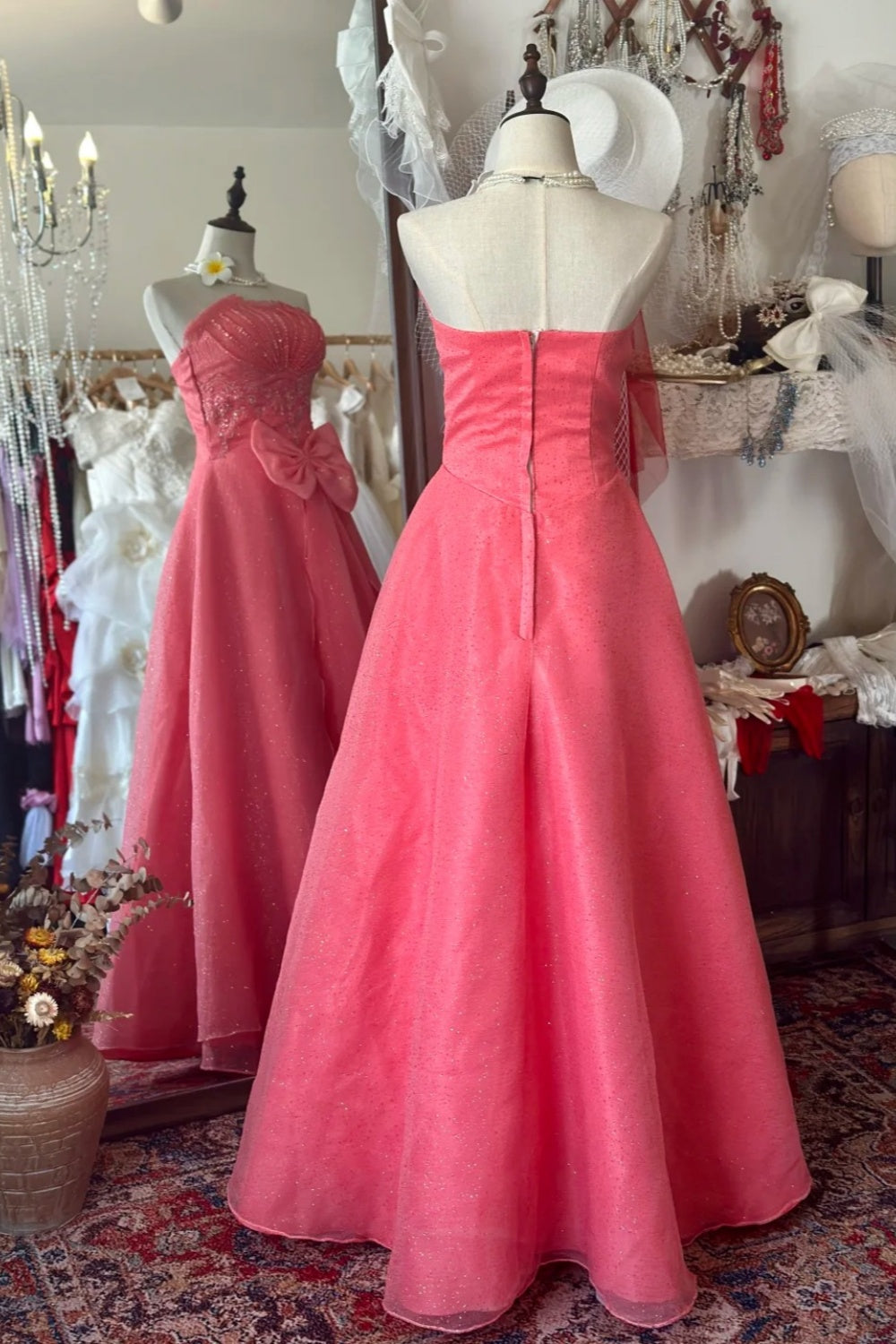 Retro Diva-style Halter Dress: Waist-cinched Ruffled Skirt, Satin Fabric, High-end Party Dress gh6579