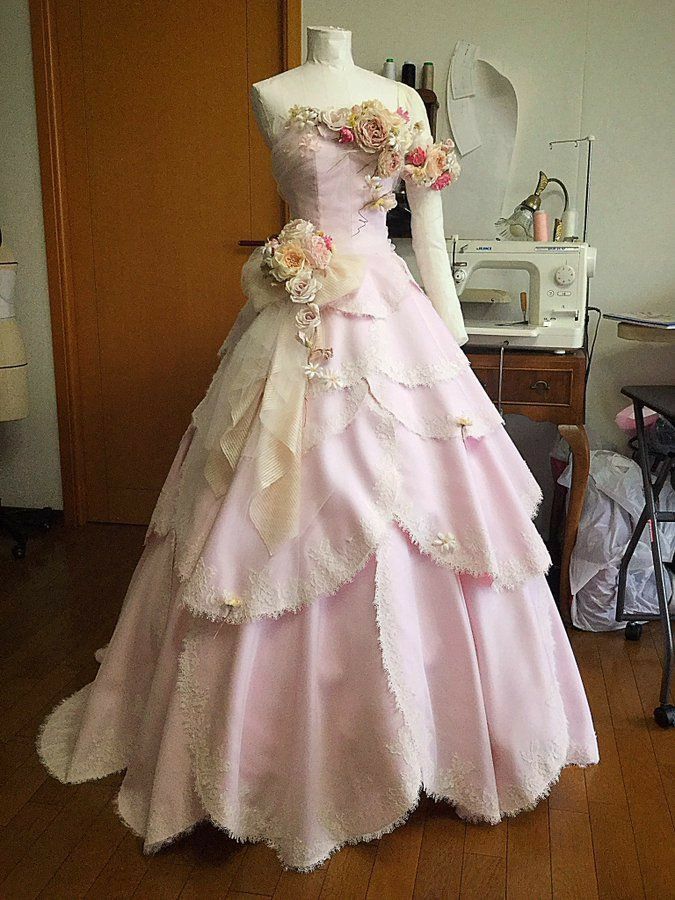 Pink Gorgeous Vintage Fashion Elegant Exquisite Floral Applique Long Lace Satin Ball Gown Evening Dress Party Dress Wedding Dress gh3436
