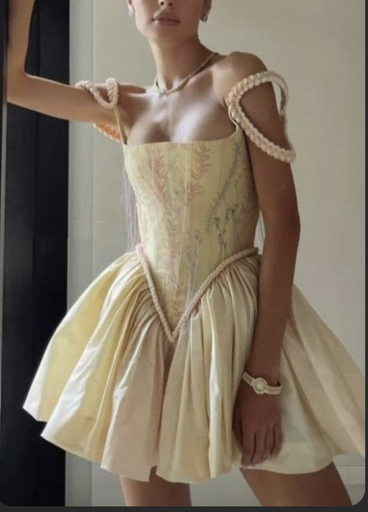 Girlhomeshops - Robe de soirée courte en satin vintage chic et élégante pour un 16e anniversaire gh5330