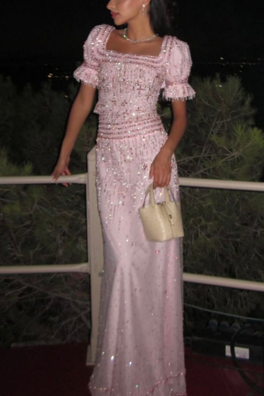 Robe deux-pièces rose en tulle à manches courtes et perles | Robe maxi élégante et luxueuse à encolure carrée découpée, idéale pour une soirée de gala gh6465