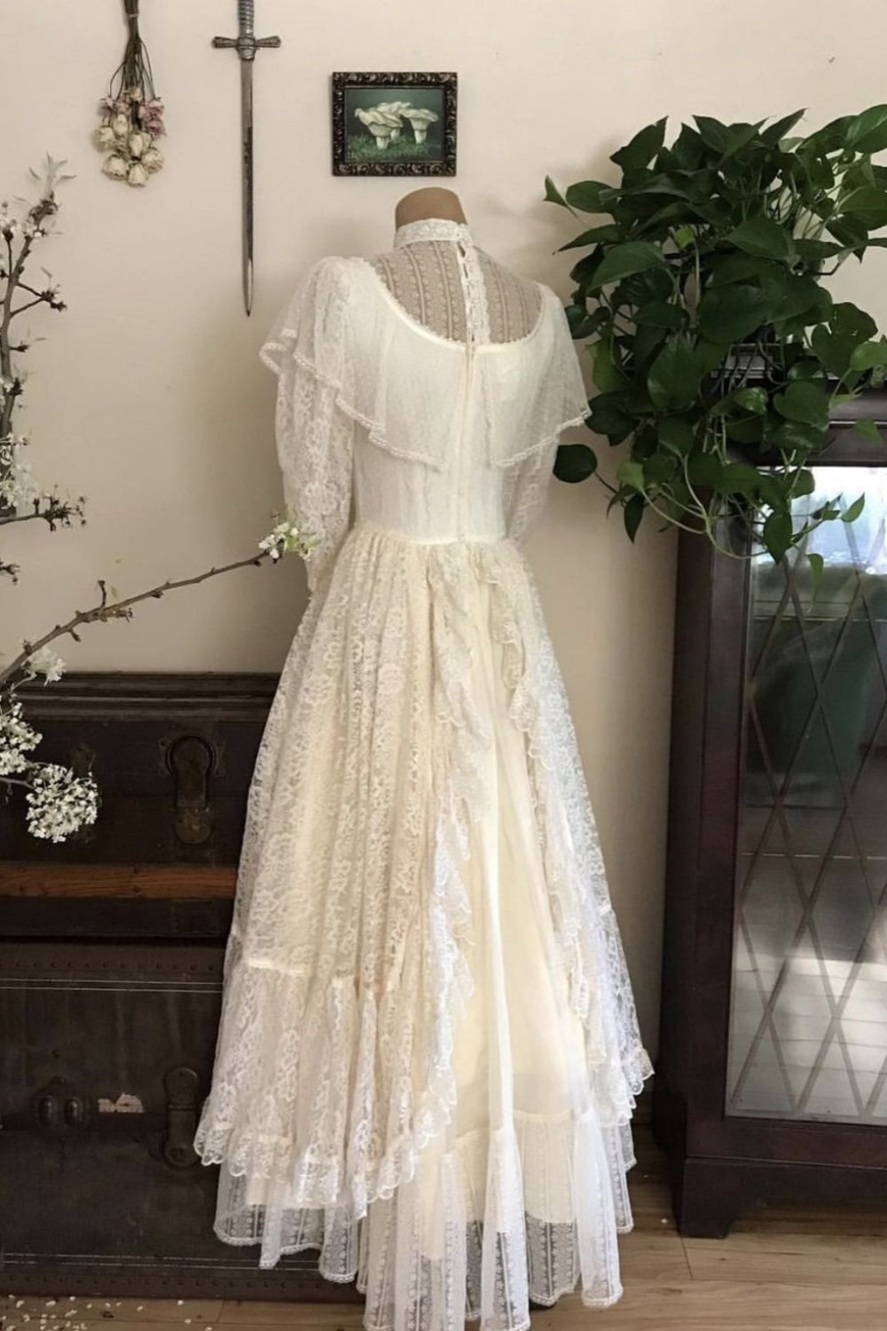 Girlhomeshops - Robe à manches longues, col mi-haut rétro, élégante robe de mariée longue en tulle et dentelle raffinée gh5853