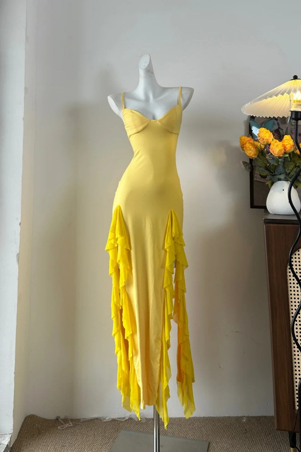 girlhomeshops-Fashion Slim – Fitting Spaghetti – Träger Rüschen Ballkleid Mädchen Kleid gh5845