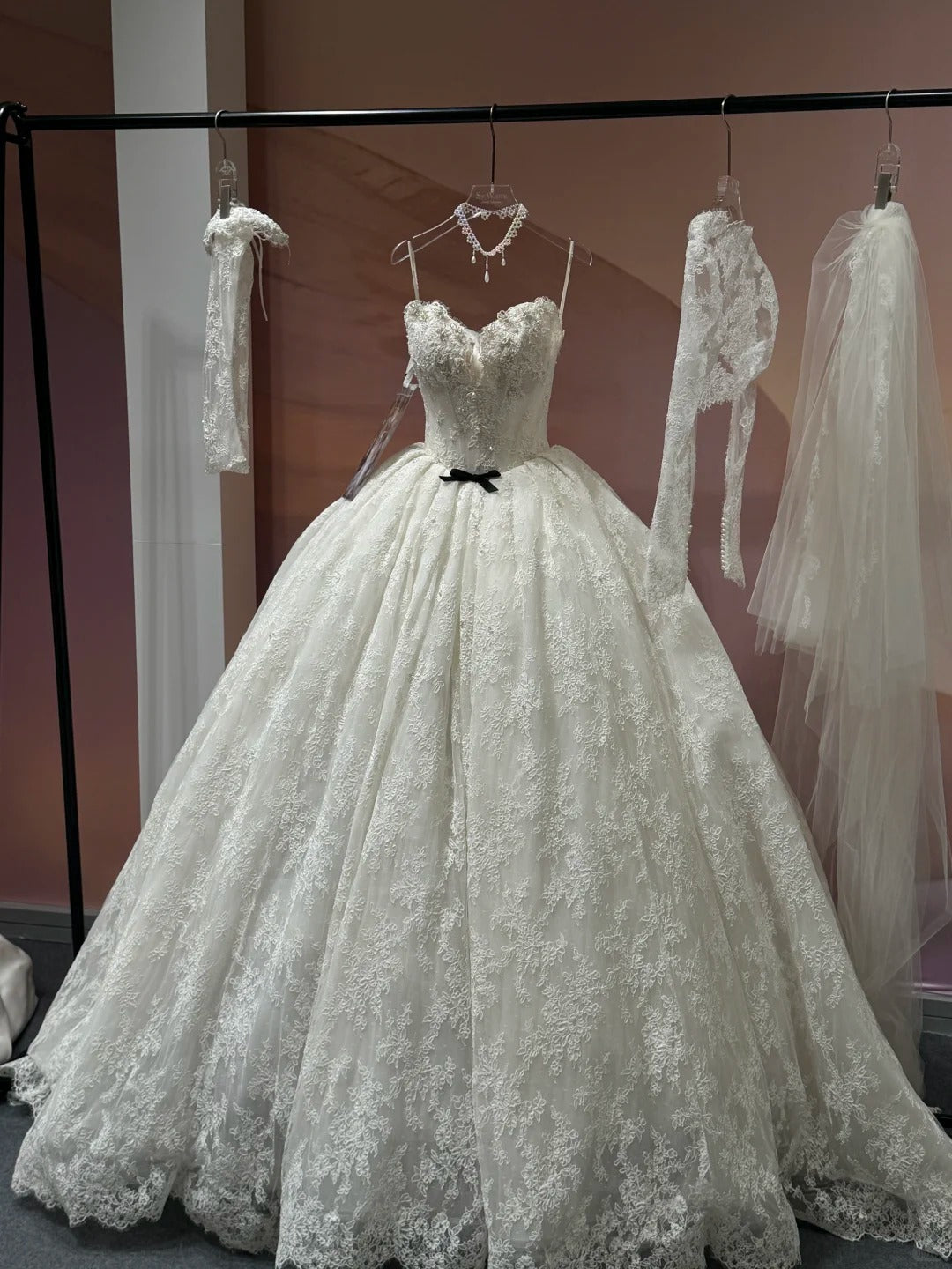 Girlhomeshops - Robe de mariée princesse en tulle, douce, classique, élégante, longue, en dentelle exquise gh5448