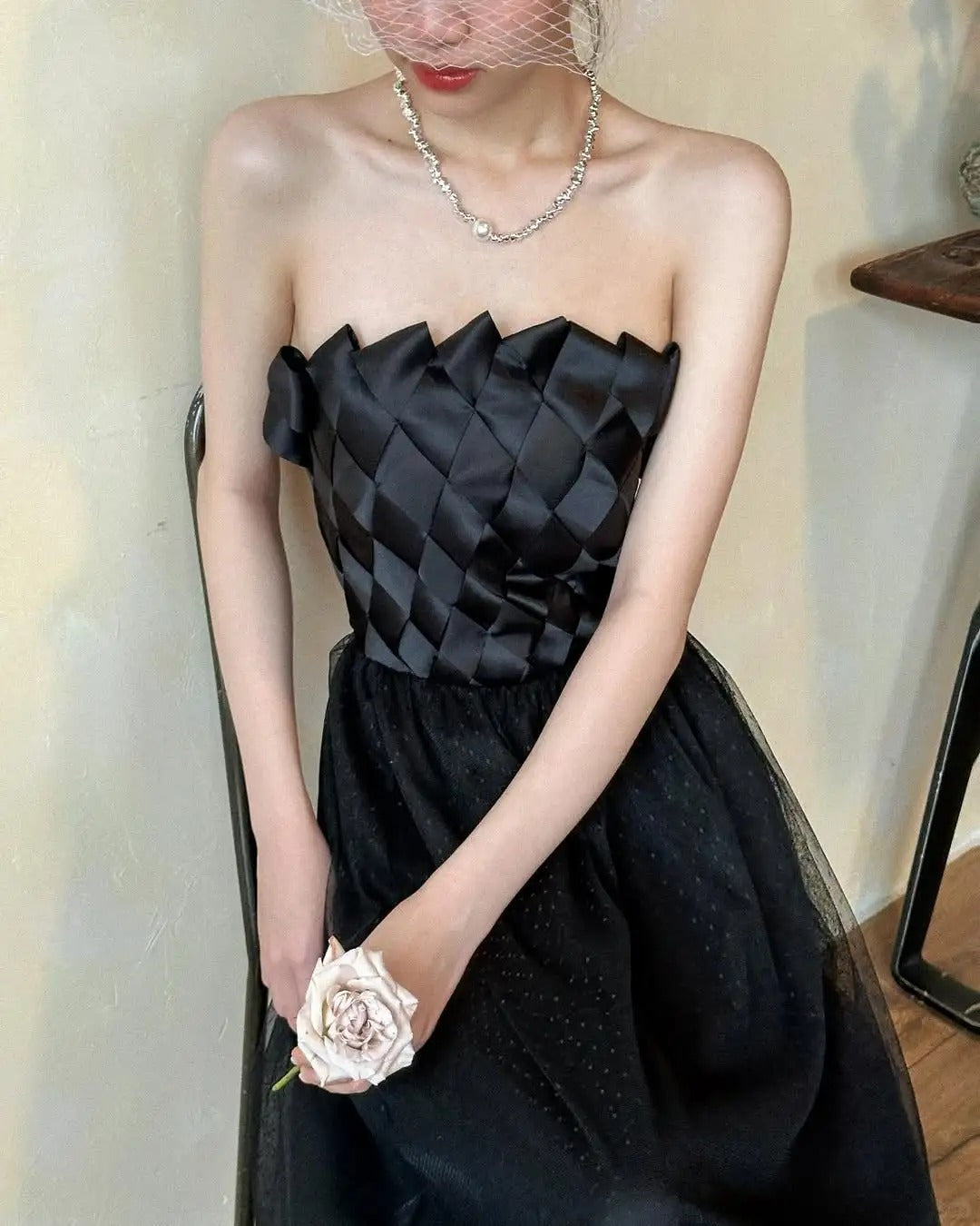 girlhomeshops--Retro Black Swan Simple Elegant Formal Long Tulle Prom Dress gh5607