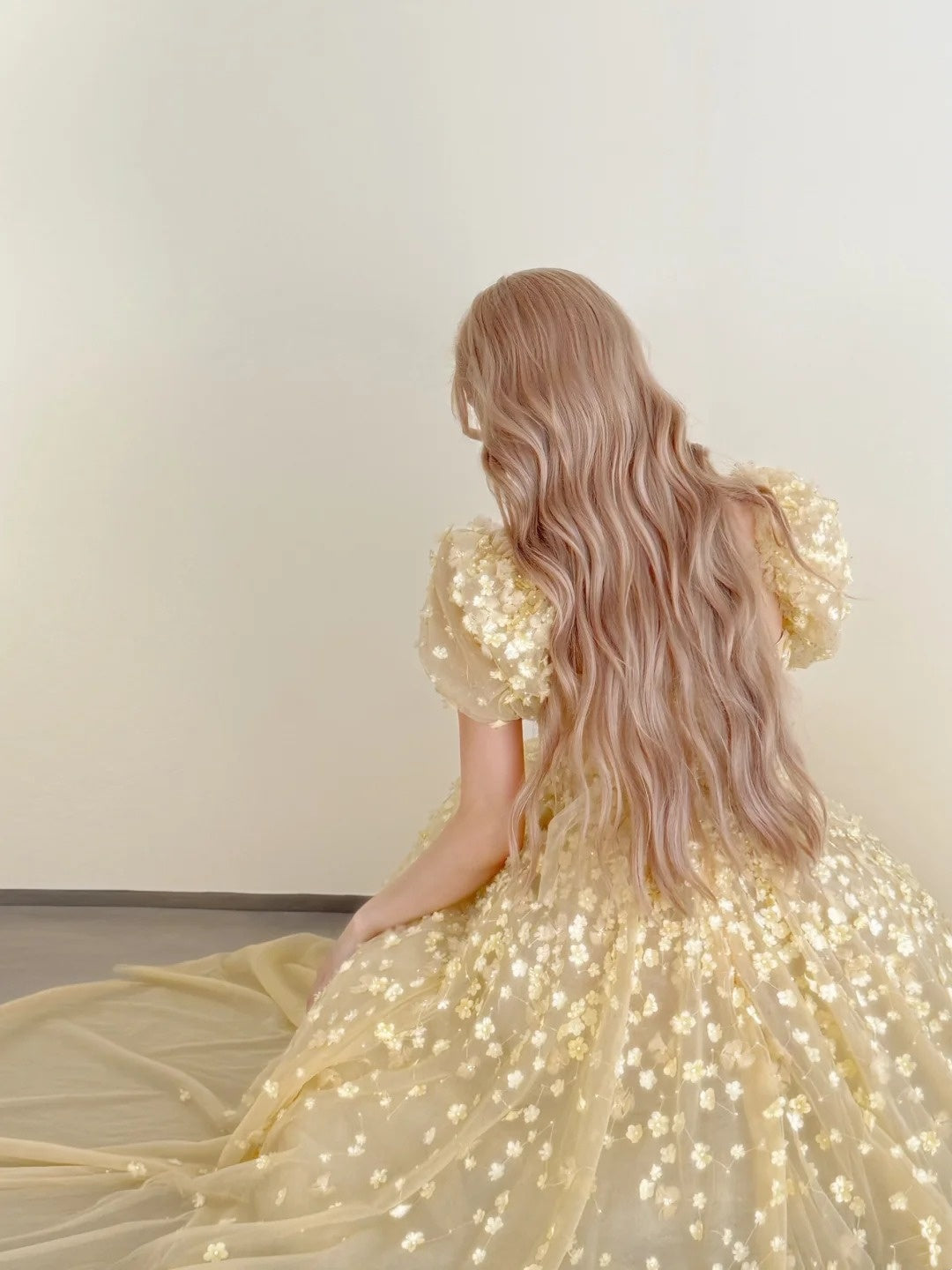 girlhomeshops-Vintage Goose Yellow Puff Sleeve Sequin Swing Court Style Evening Gown gh6028