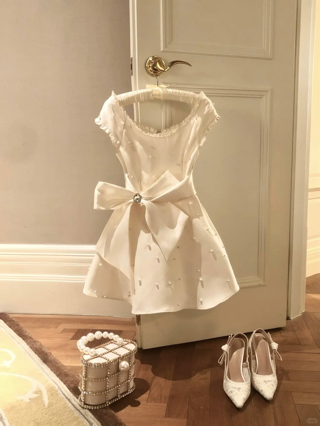 Girlhomeshops-White Beaded Short Satin Eighth Grade Dress Homecoming Dress Birthday Party Dress gh5291