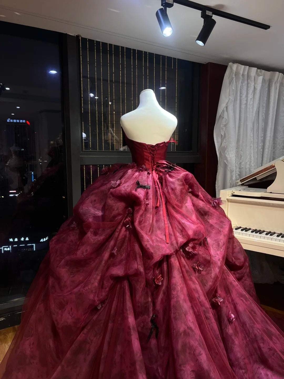 Absolutely Stunning And Elegant French-Style Red Princess Dress With A Huge Train gh6726