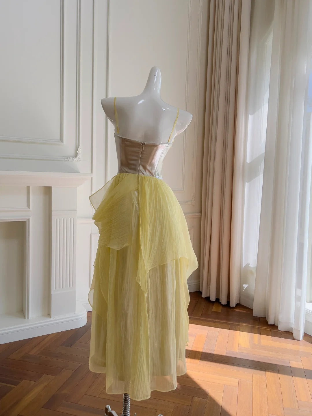 Robe de soirée longue fluide en mousseline de soie, style futuriste, jaune argenté, gh4404