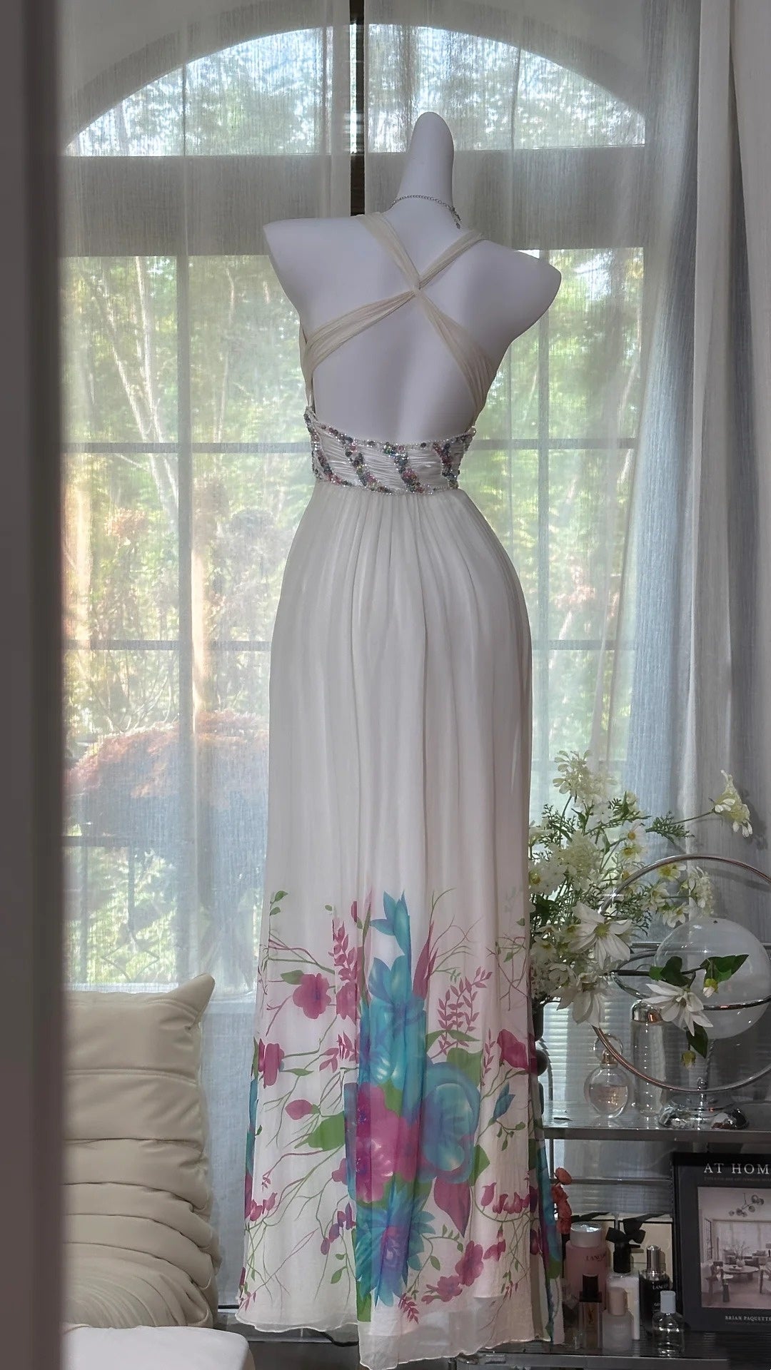 girlhomeshops-Elegant Sweet And Romantic Light Luxury Rhinestone - Decorated Floral Deep V - Neck Open - Back Long Gown gh5842
