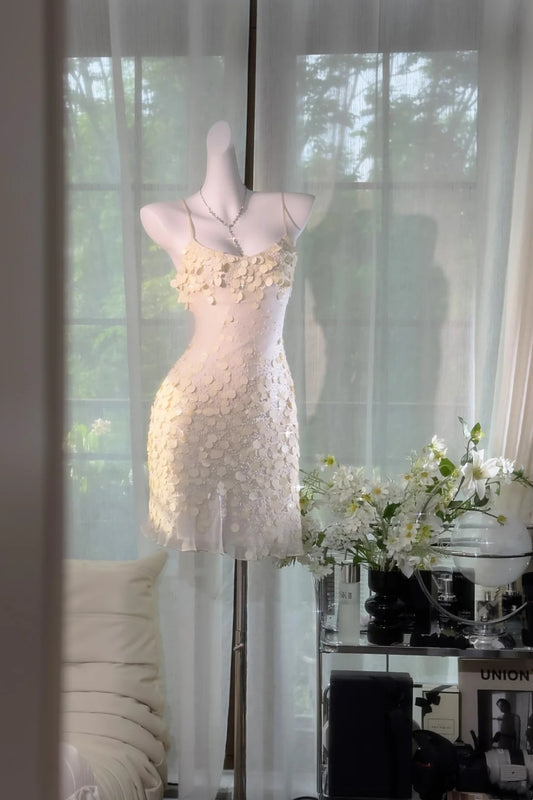 girlhomeshops-Cream Sequin Spaghetti-Strap Short Fairy-Style Date Gown (Winter Holiday Creative Outfit) gh6374