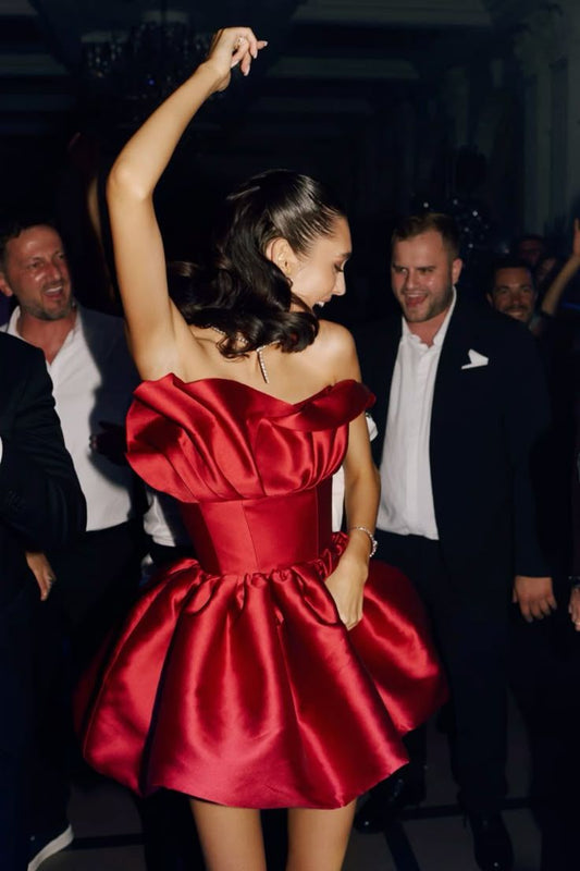 Girlhomeshops-Red Fashion Classic Basic Short Satin Homecoming Dress Birthday Dress gh5285