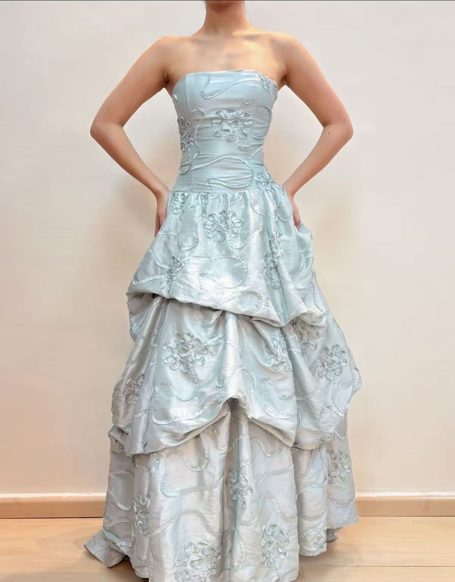 Girlhomeshops - Robe de soirée longue en satin bleu à fleurs, GH5780