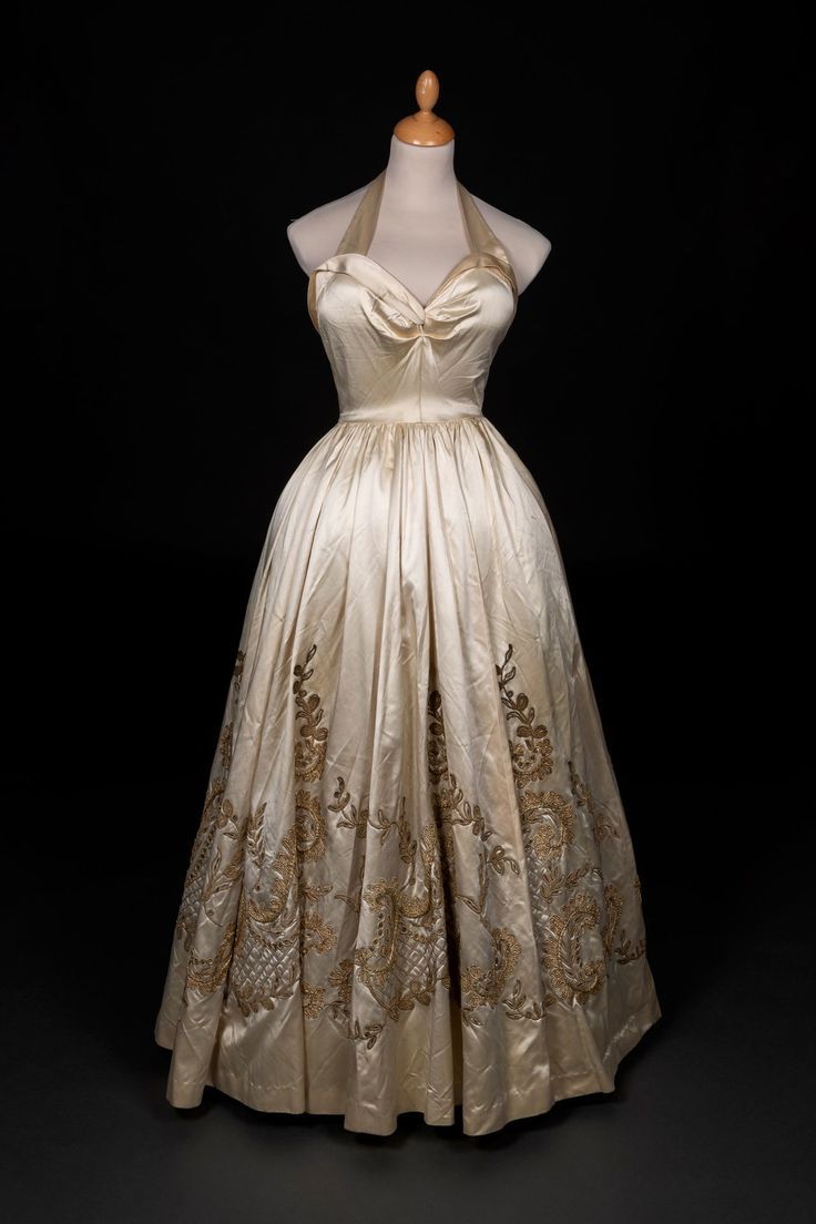 girlhomeshops – Exquisites langes Ballkleid aus Satin mit goldenen Blumen und Perlen, gh5550