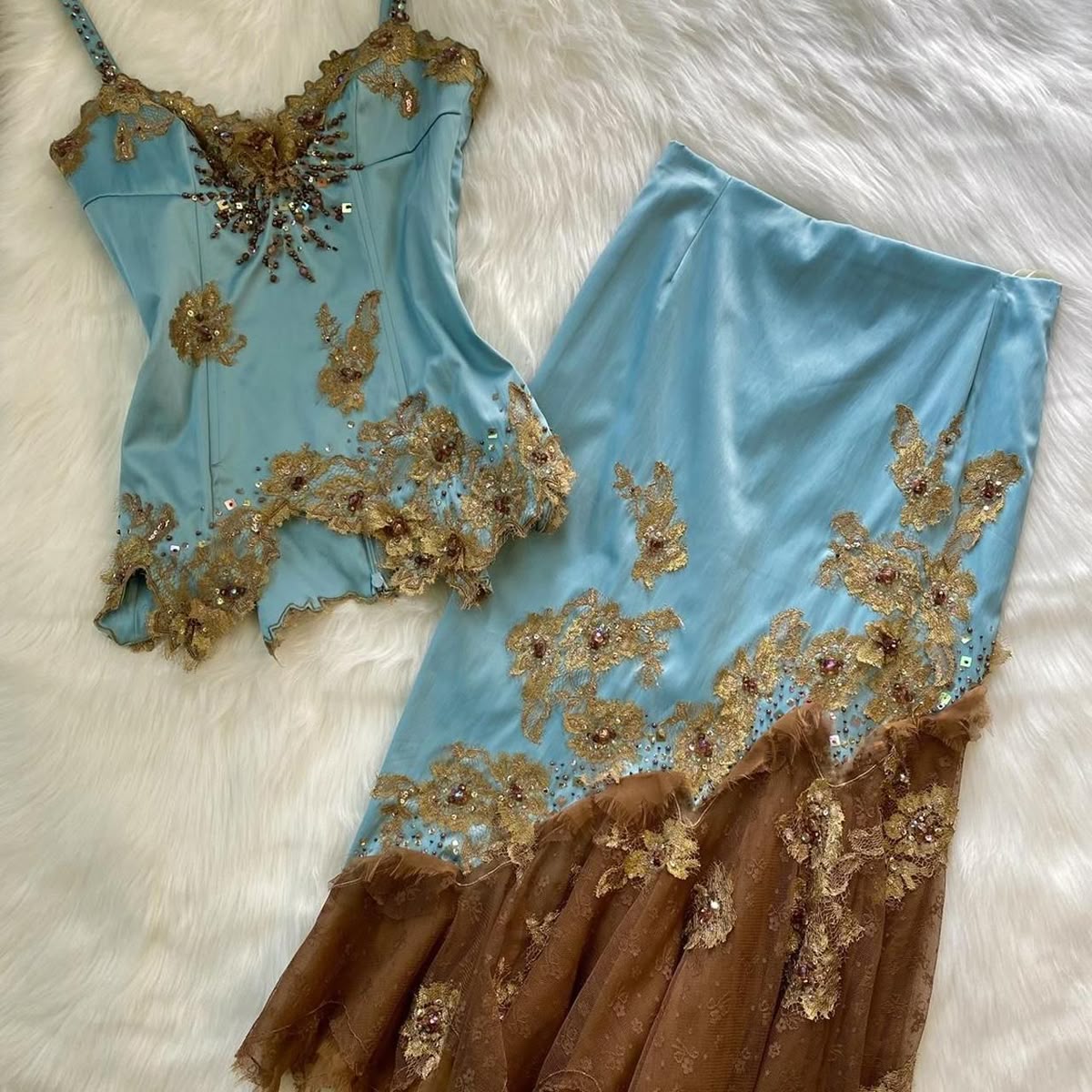 Girlhomeshops-Blue floral beaded and gold appliqué two-piece suits, ball gowns, evening gowns, party dresses gh5147