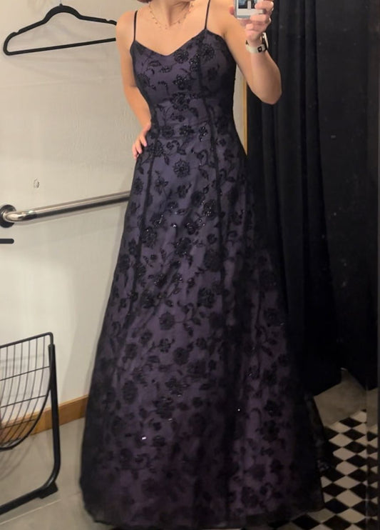Robe nuisette à broderies florales dégradées violettes et noires : dos nu plongeant en V, coupe maxi ajustée, robe de soirée rétro sexy gh6609