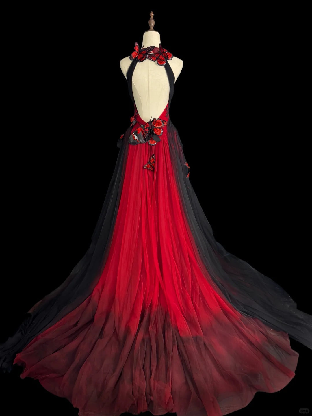 Girlhomeshops - Robe de soirée longue en tulle, style rétro, dégradé rouge et noir, motif papillon, exquise, dos nu, gh5355