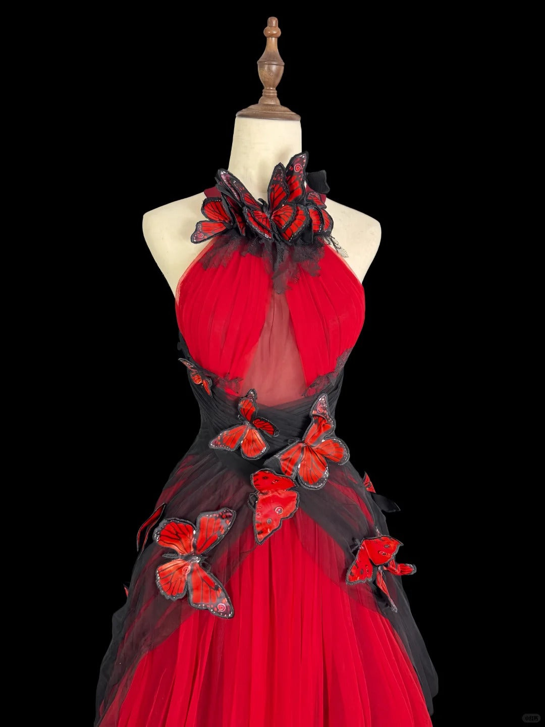 Girlhomeshops - Robe de soirée longue en tulle, style rétro, dégradé rouge et noir, motif papillon, exquise, dos nu, gh5355