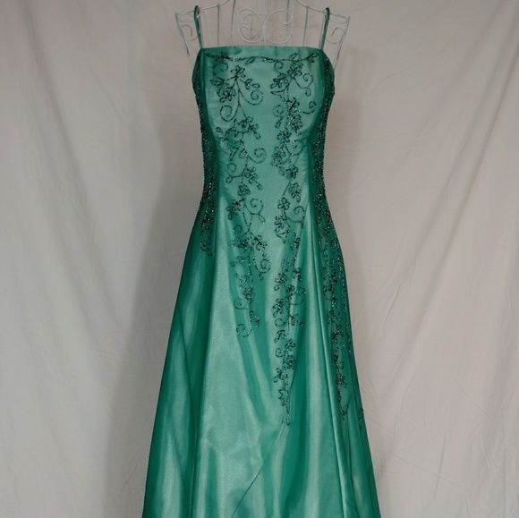 Green Charming Fashion Exquisite Beading Long Elegant Tulle Satin Ball Gown Evening Gown Party Dress gh3435