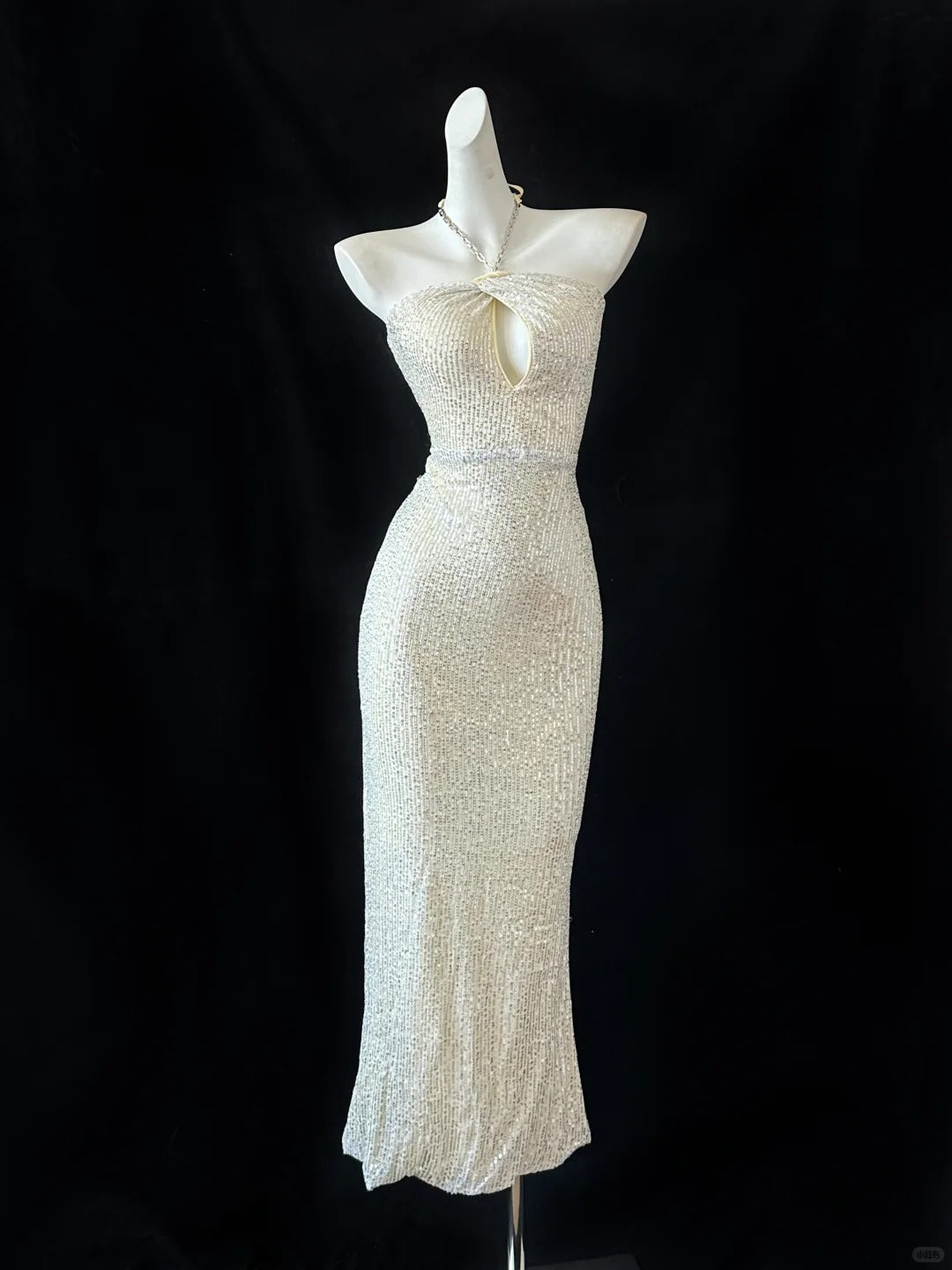 Robe de soirée longue élégante à paillettes dorées gh4477