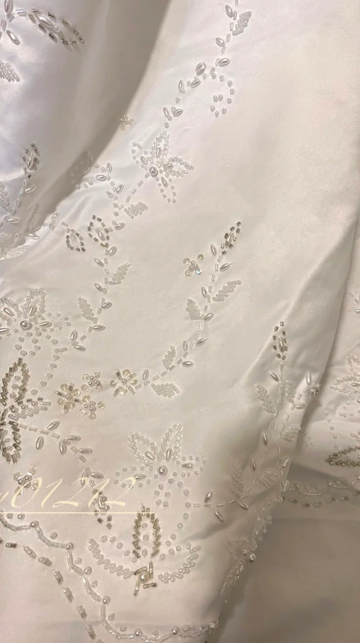 Robe de soirée longue en satin blanc et jaune, robe de mariée, décoration de perles exquise gh4509
