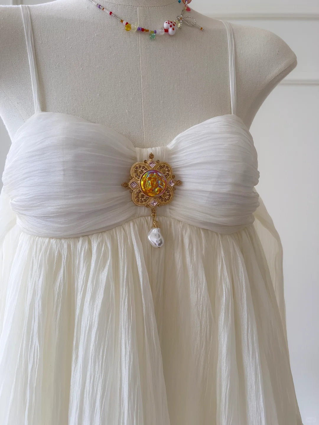 White Fantasy Short Chiffon Homecoming Dress Outdoor Holiday Party Dress gh4764