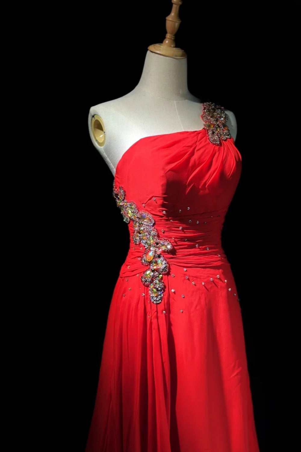 girlhomeshops-Glamouröses, glänzendes, rotes Ballkleid mit einer Schulter und Kristallen, gh5849