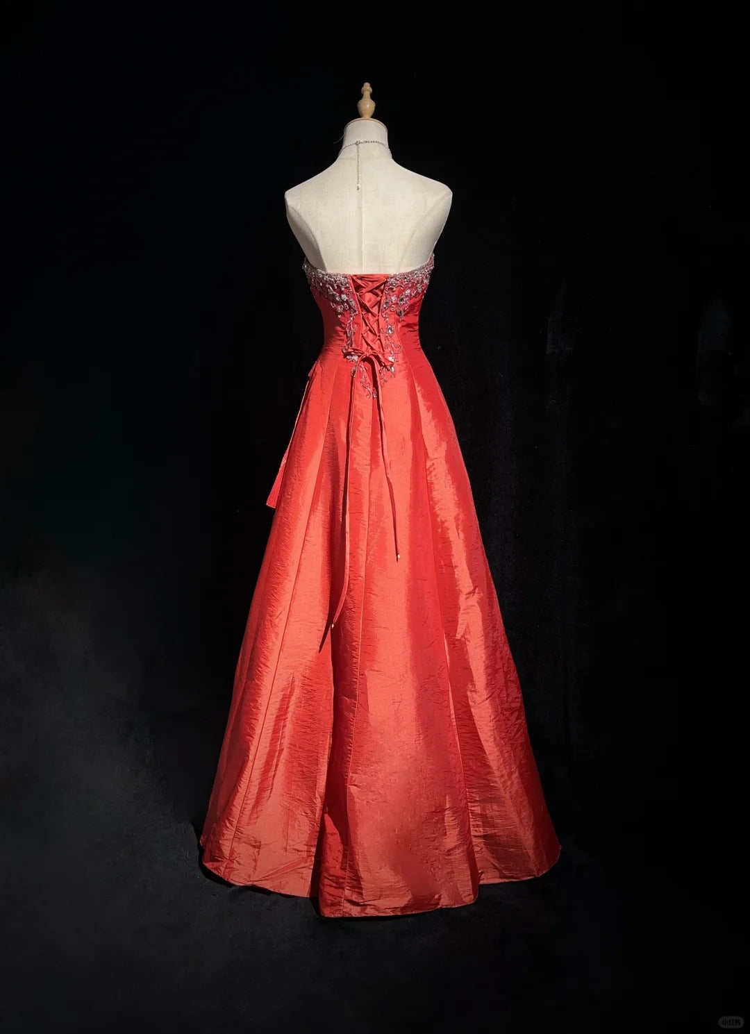 Red Gorgeous Vintage Shiny Elegant Delicate Rhinestone Beaded Satin Floor Length Fairy Ball Gown Evening Gown Party Gown Prom Gown Red Waltz gh3854
