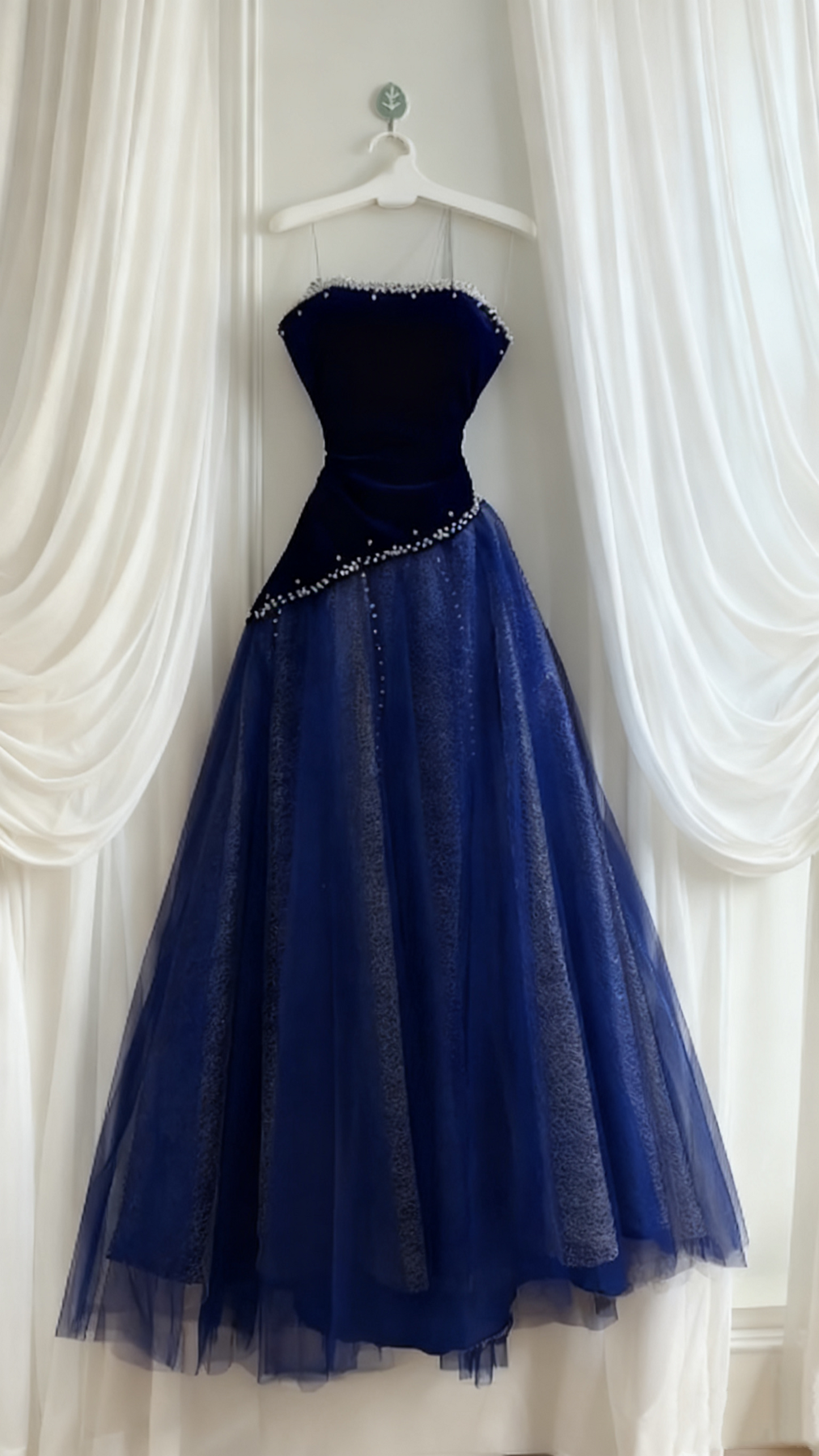 Ärmelloses burgunderrotes Samt- und Tüllkleid | Luxuriöses, elegantes Ballkleid mit Perlenbesatz und Schleppe gh6471