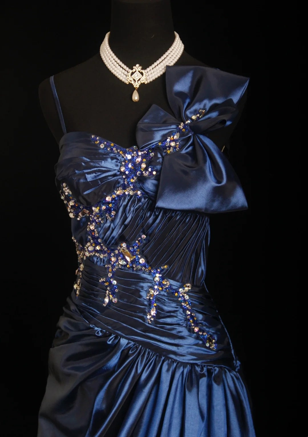 girlhomeshops-Navy Blue Satin Spaghetti Straps Floor-Length Sequin Beaded Big Bow Evening Gown gh6305