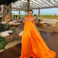 Orange Elegantes, fließendes A-Linien-Kleid mit schulterfreiem Satin, langes Ballkleid, Abendkleid für Hochzeitsgäste, Partykleid gh3093
