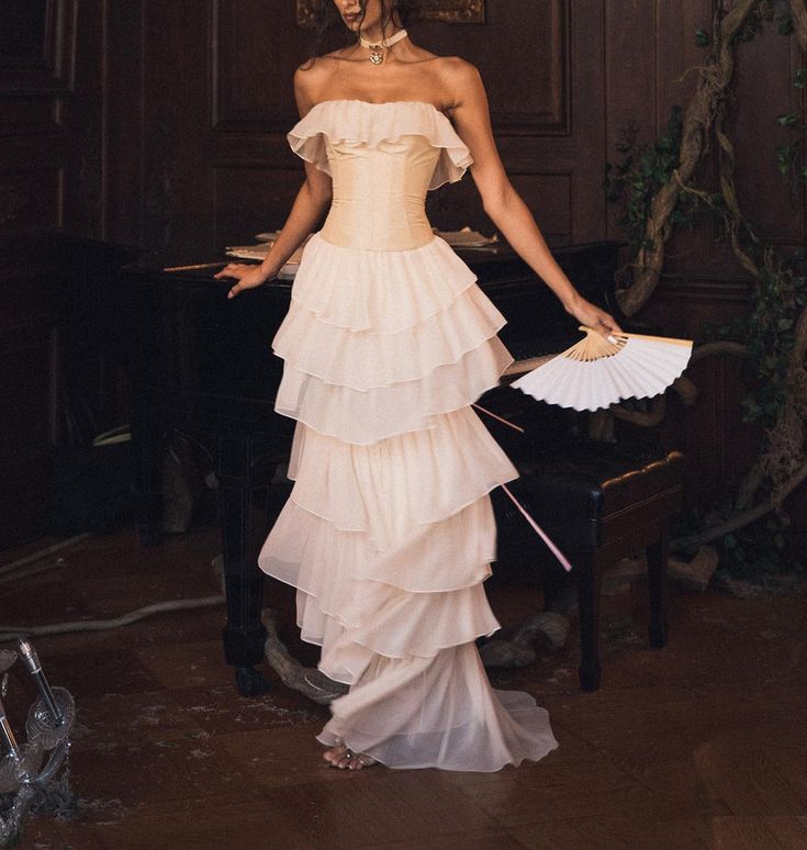 White Vintage Fashion A-line Off-shoulder Long Chiffon tulle Tiered Ruffle Ball Gown Evening Dress Party Dress Prom Dress gh3658