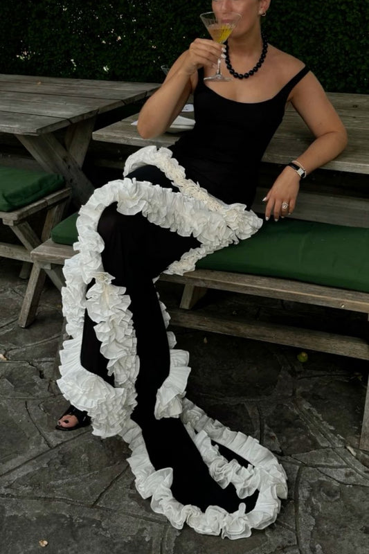 Vintage-Luxus-Abendkleid mit Spaghettiträgern im trendigen Stil | Schwarzes und weißes Meerjungfrauen-Maxikleid mit Wellenrüschen für Gala-Kunstausstellungen und exklusive gesellschaftliche Anlässe gh6441