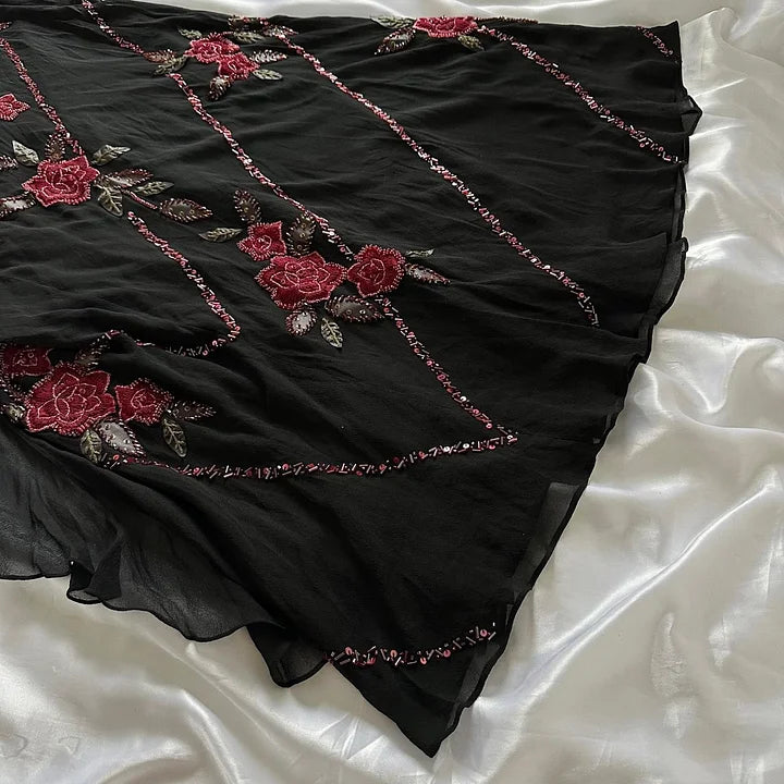 Wunderschönes, enges, trägerloses, exquisites, langes Ballkleid-Abendkleid aus Tüll mit roten Rosen und Perlen gh3157