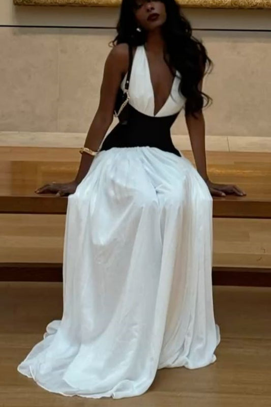 Halter Neck Black-White Contrast Train Gown | Luxury Elegant Deep V Waist-Tied Dress for Gala Ball gh6479