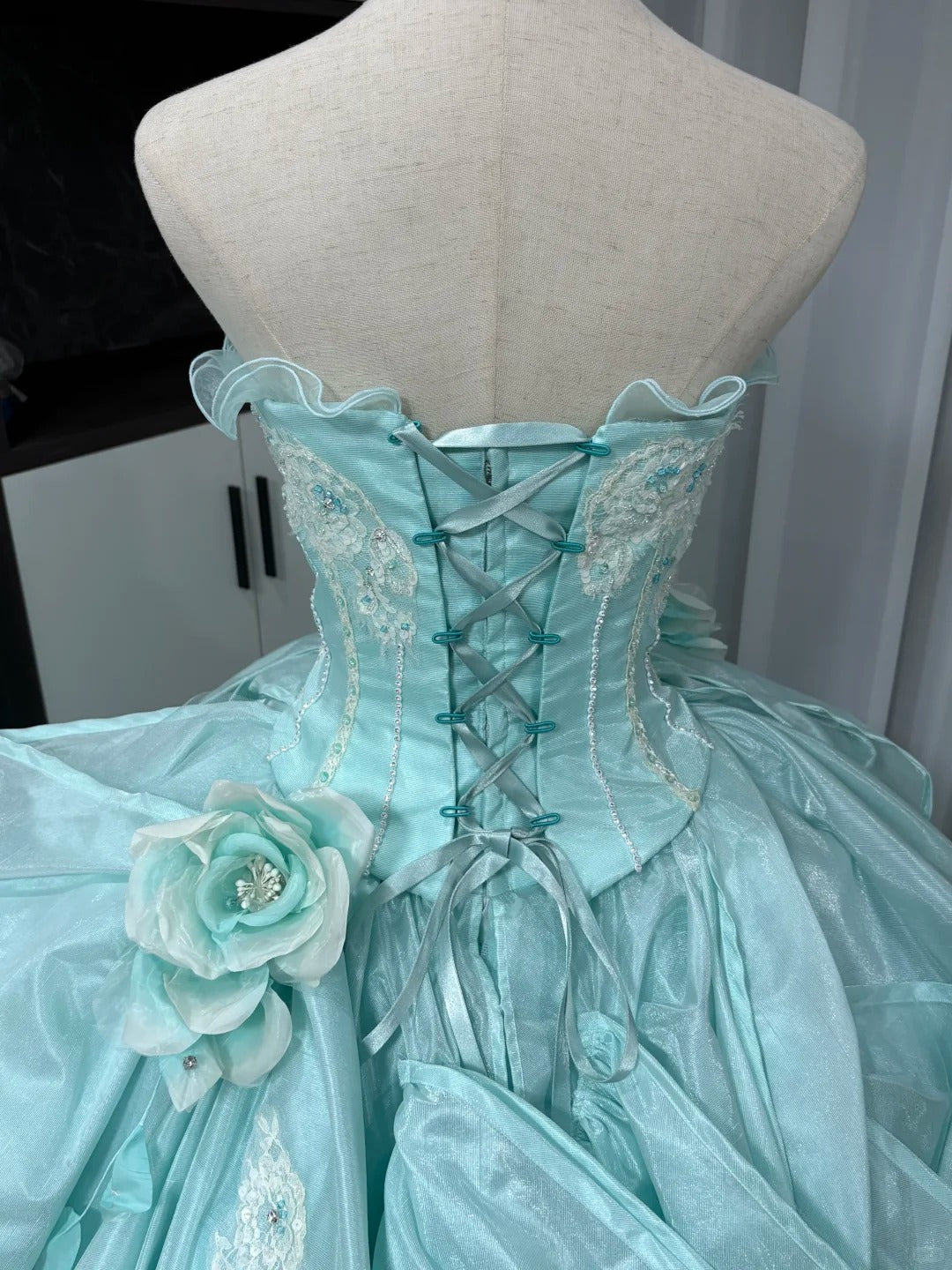 Robe de soirée longue en satin et tulle, vert menthe, magnifique, ornée de perles, gh4827