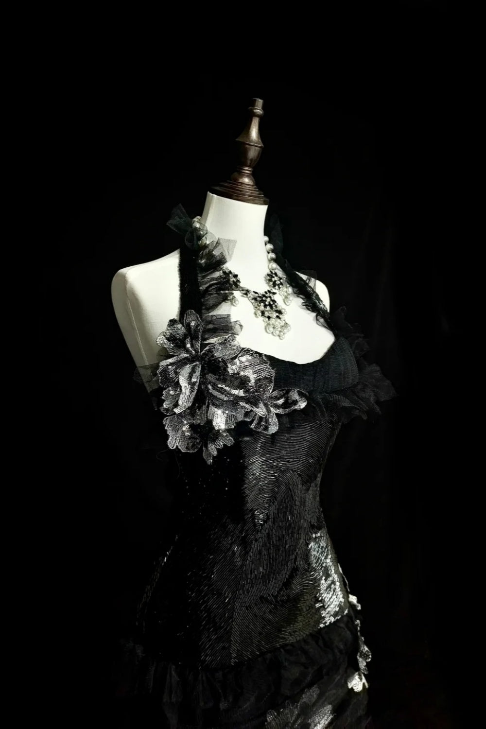 girlhomeshops-Evening dress Black mermaid-inspired floral gown, uniquely elegant dark mermaid long tulle ball gown/evening dress. gh6138